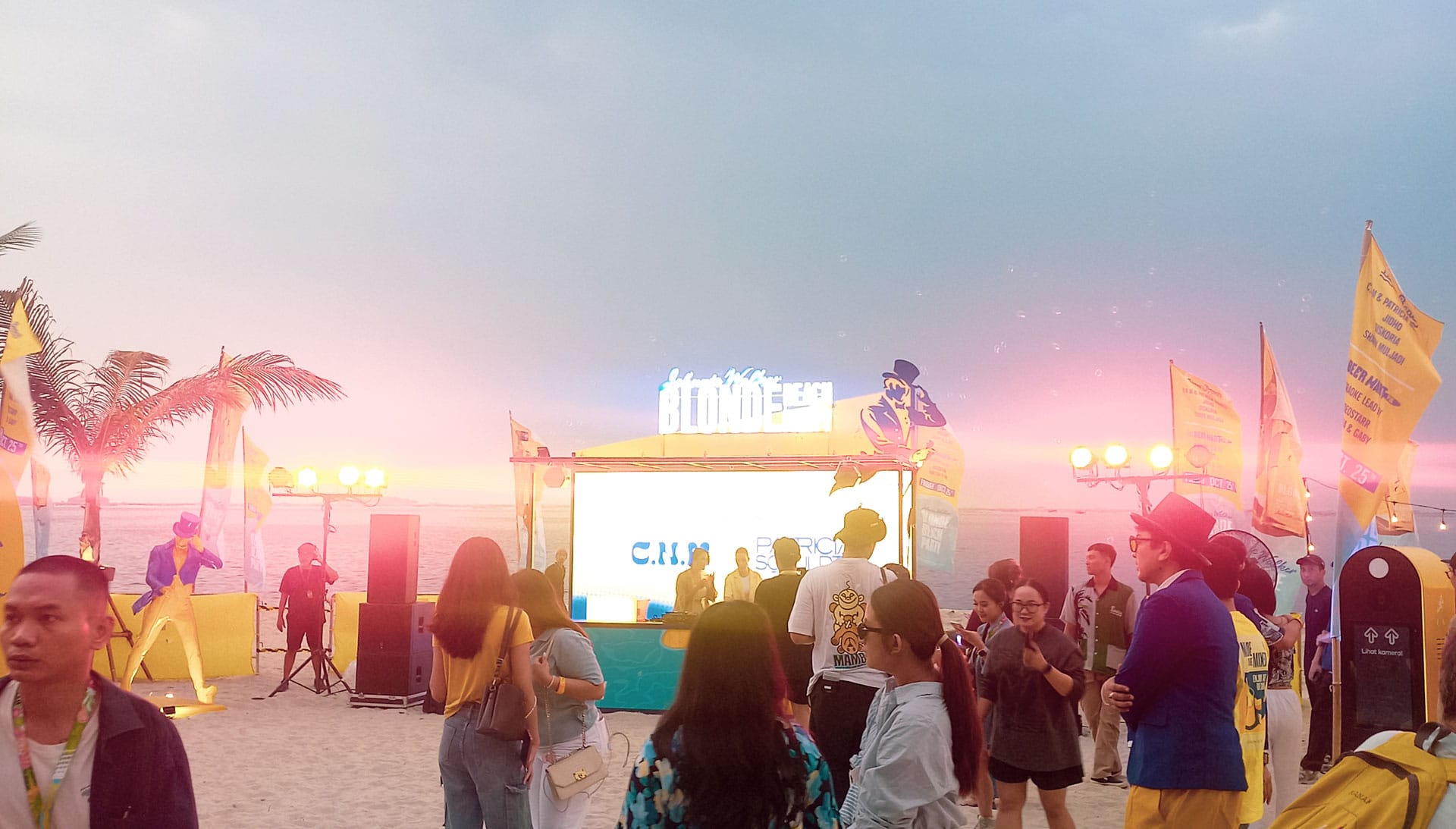 johnnie walker blonde