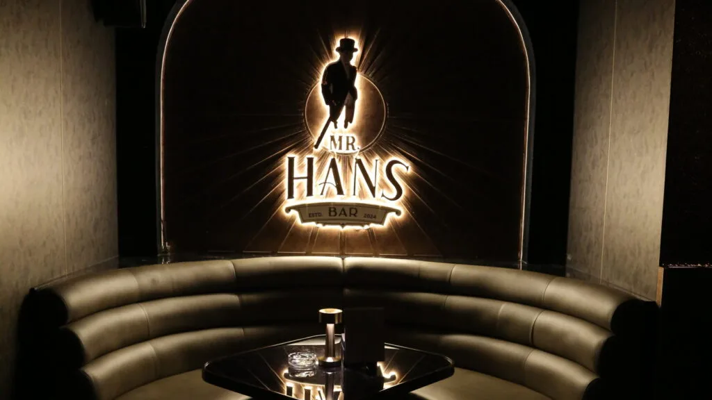 mr. hans