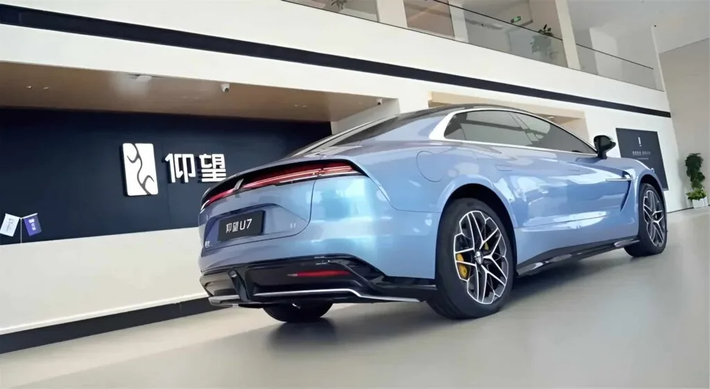 BYD yangwang u7