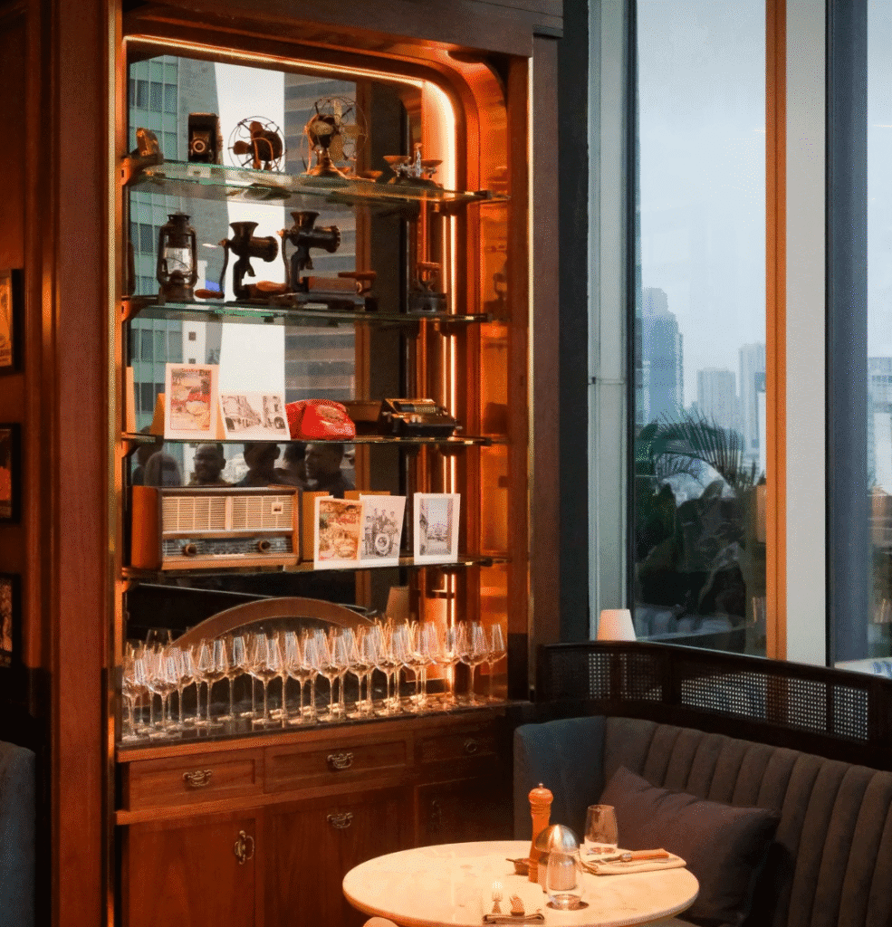 paris bistro