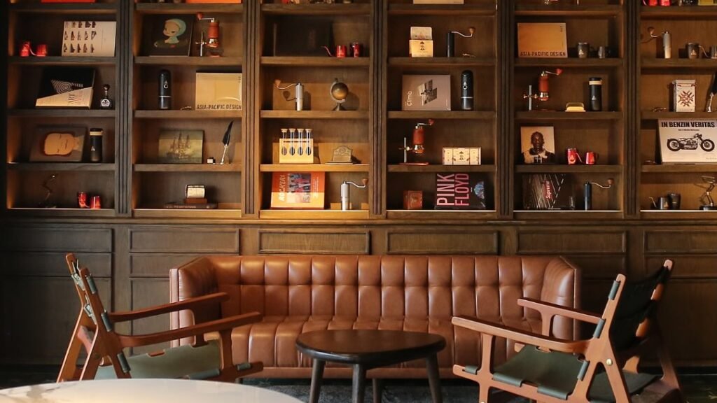 Roemah Koffie Indonesian coffee heritage experience outlet atmosphere