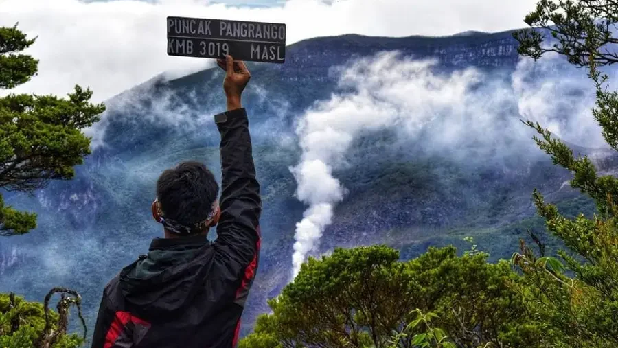 Pendaki Gunung Gede Pangrango