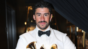 Grammy Best Album Cover in oscar